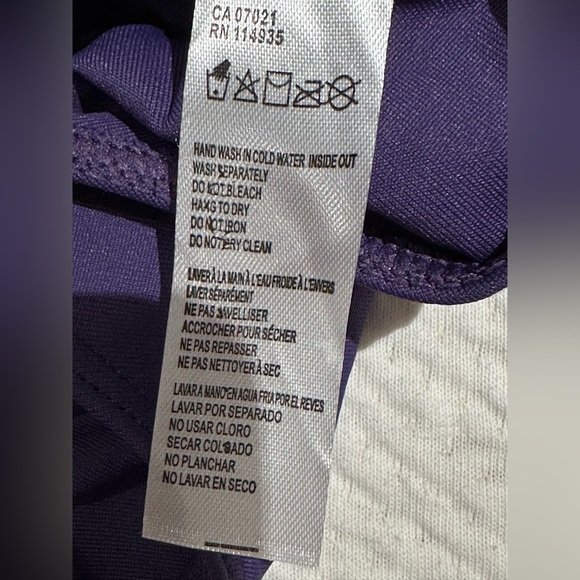 ✨NWT✨Second Skin: Women’s V-neck Bodysuit- Size XS - Picture 9 of 9